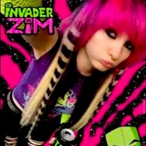 ISO!!!!! og hottopic / myspace emo stuff (DONT BUY)